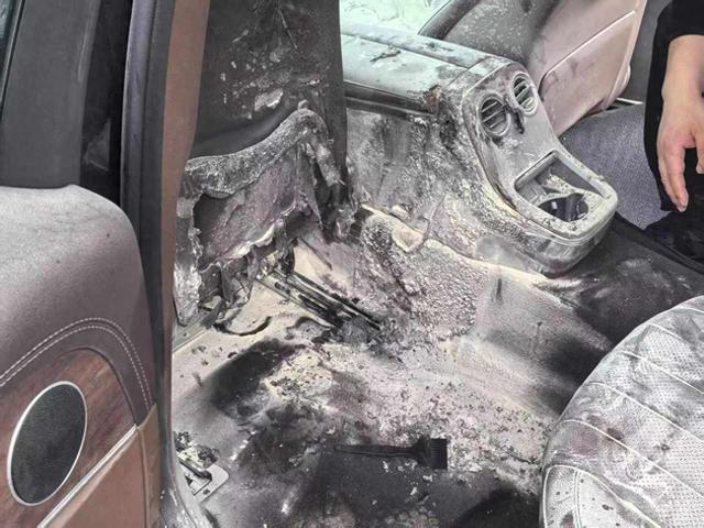 停车不到5分钟车辆离奇起火！杭州消防提醒：这东西车里别放